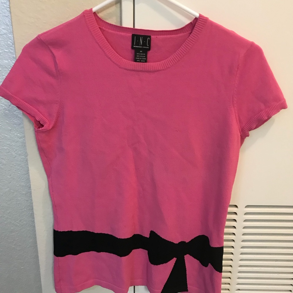 INC / pink and black